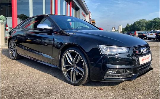 1-Audi-S5-1633781123.jpg